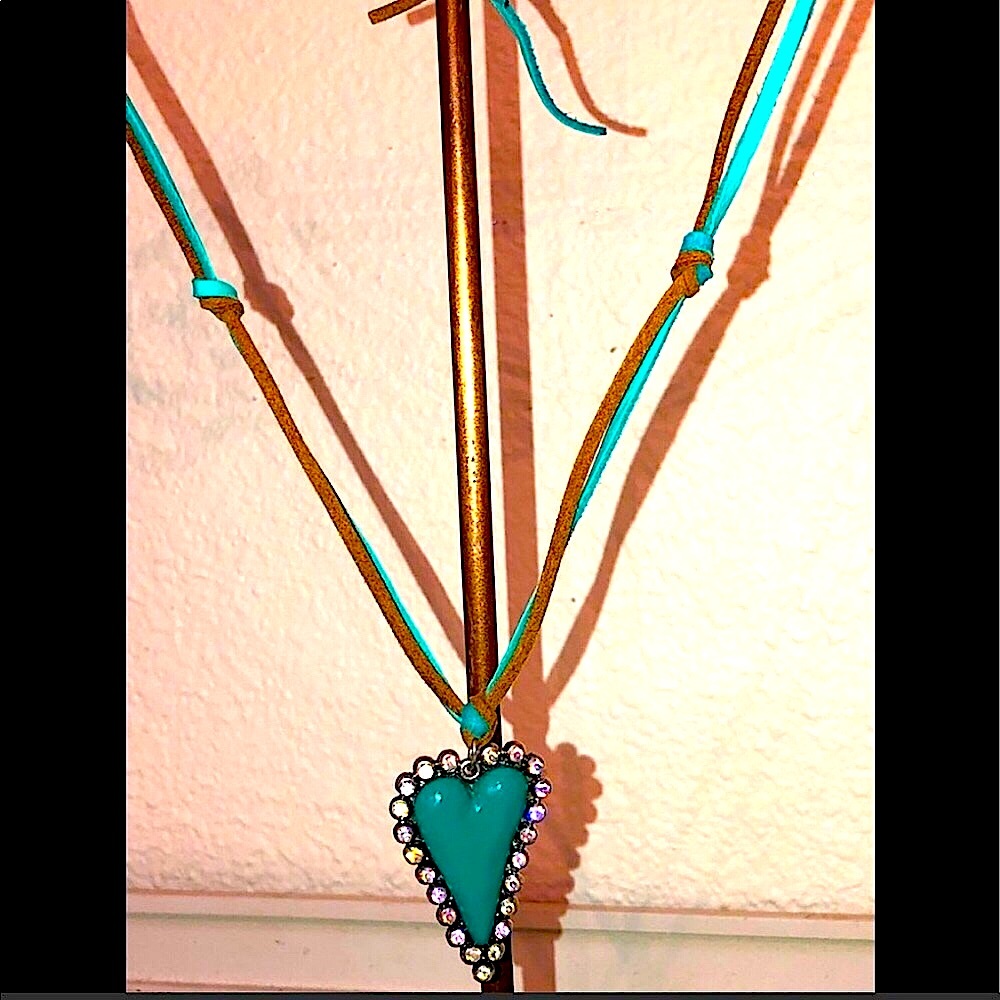 TURQUOISE HEART NECKLACE AURORA BOREALIS CRYSTALS ON BROWN LEATHER TIE ADJUSTABL